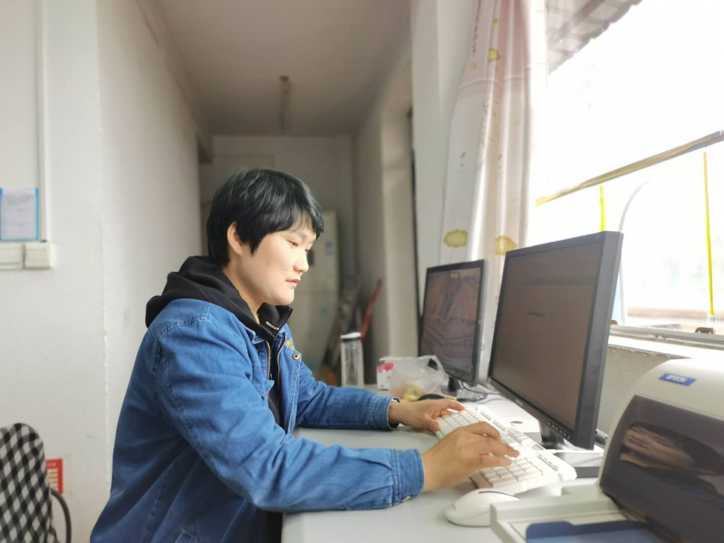 P(yng)ۍ @펽ӛ펽֡G䓘A