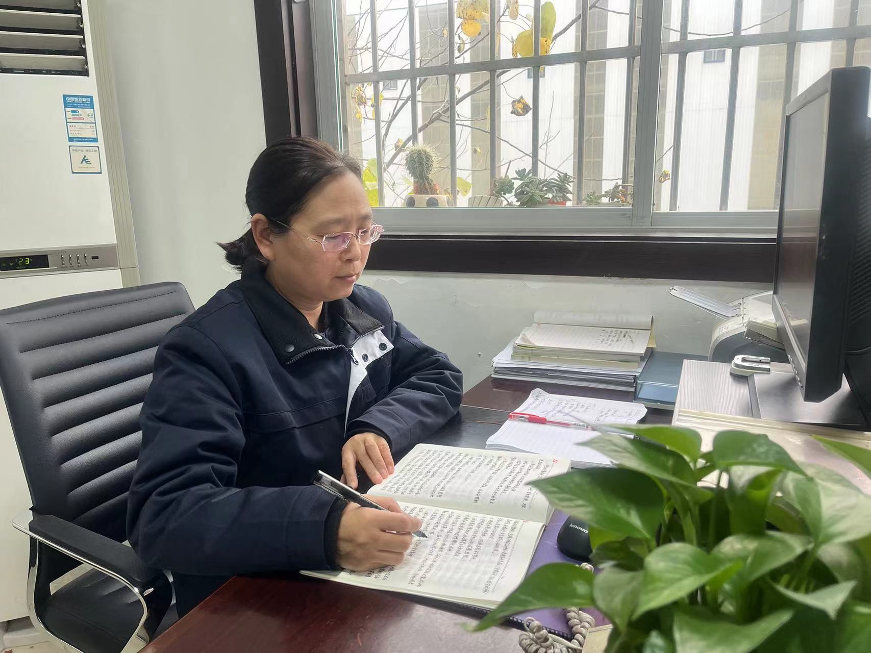 永葆初心 奮勇前行  為企業(yè)改革發(fā)展添力賦能--學(xué)習(xí)陜鋼集團(tuán)黨委書(shū)記、董事長(zhǎng)楊海峰來(lái)漢鋼公司宣講黨的二十大精神時(shí)的講話有感