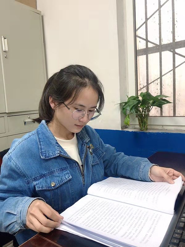 【鋼城文苑】軋鋼，逐夢路上的光