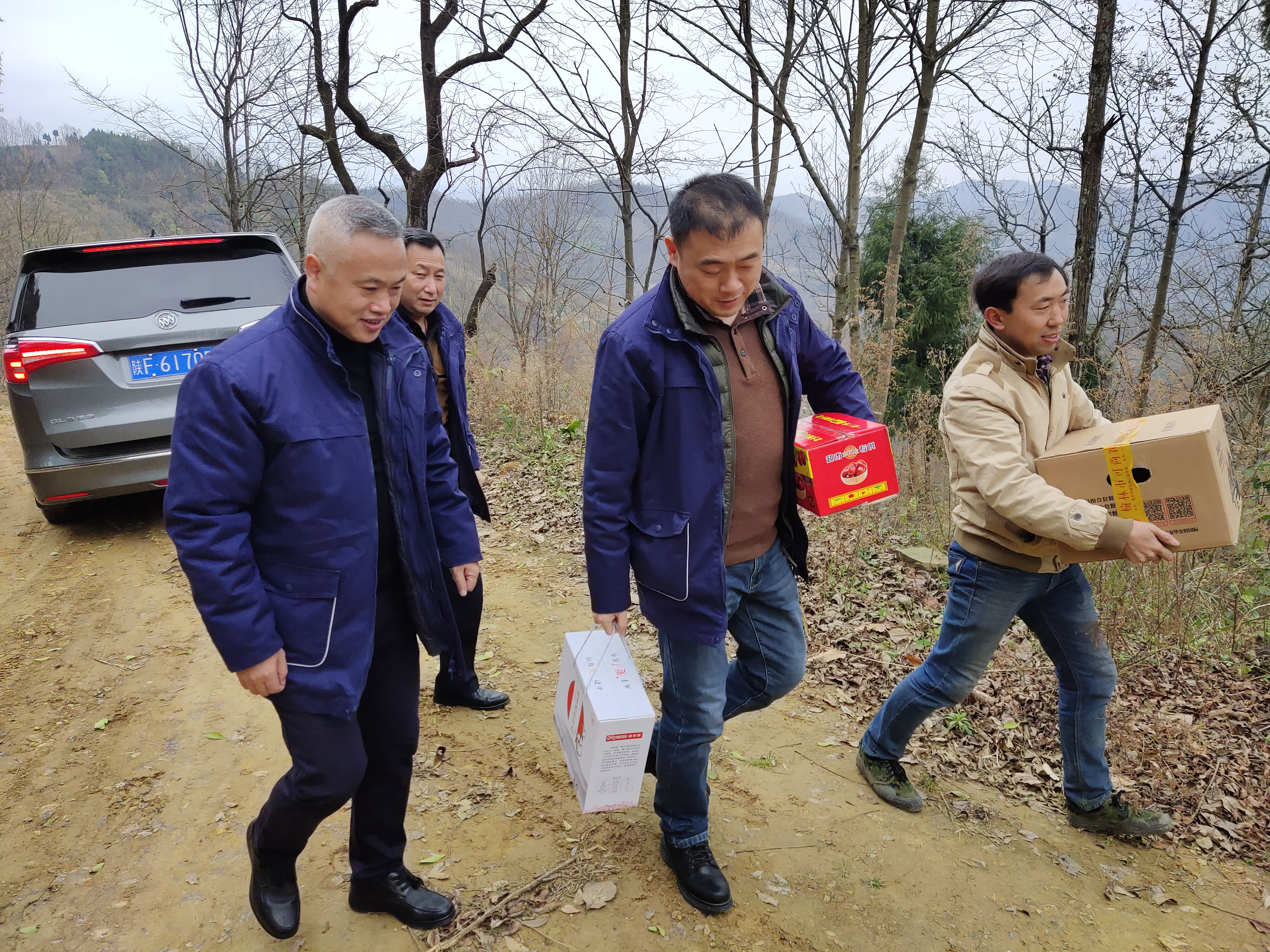 歲寒情深！公司黨委慰問(wèn)“最美員工”葉成良